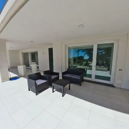 بيت للعطل Scauri Resort *