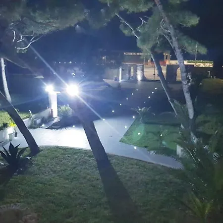 Scauri Resort Дом отдыха