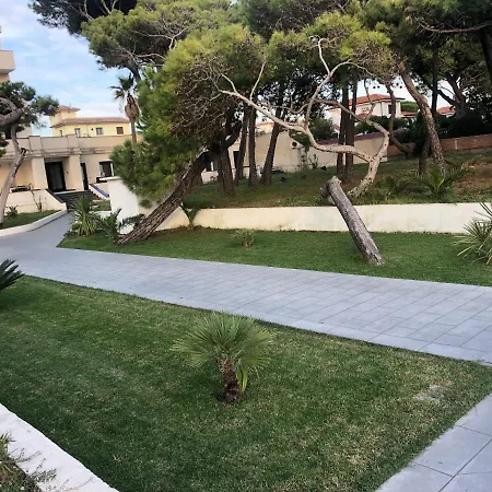 Scauri Resort Tatil Evi *