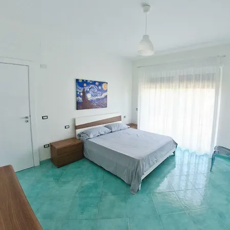 Дом отдыха Scauri Resort