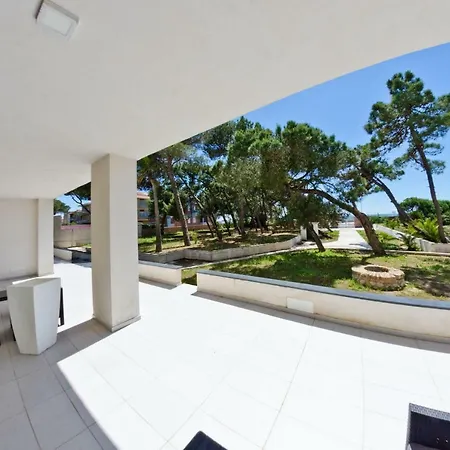 Scauri Resort Tatil Evi *